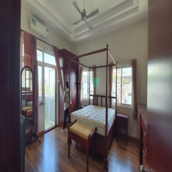 Bán Penthouse Hưng Vượng 2 180m2 - 6.6ty - cho thuê 1300$