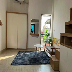 Bán nhà trọ Cầu Giấy 7T thang máy 70m2 16PKK giá chỉ 10.8 tỷ