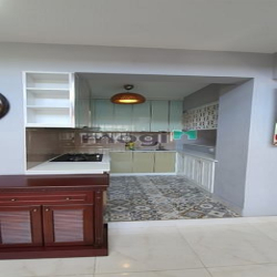 Bán Penthouse Hưng Vượng 2 180m2 - 6.6ty - cho thuê 1300$