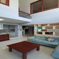 Bán Penthouse Hưng Vượng 2 180m2 - 6.6ty - cho thuê 1300$