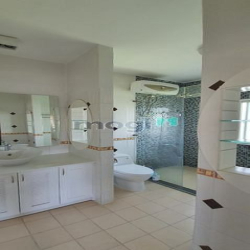 Bán Penthouse Hưng Vượng 2 180m2 - 6.6ty - cho thuê 1300$