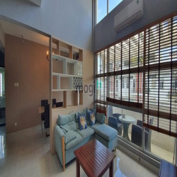 Bán Penthouse Hưng Vượng 2 180m2 - 6.6ty - cho thuê 1300$