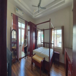 Bán Penthouse Hưng Vượng 2 180m2 - 6.6ty - cho thuê 1300$