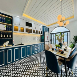 Bán căn nhà 48m2 hẻm Trần Quốc Thảo, Phường 6, Q 3, giá 3 tỷ 550, SHR.