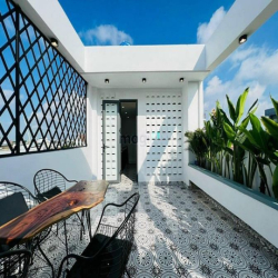 Bán căn nhà 48m2 hẻm Trần Quốc Thảo, Phường 6, Q 3, giá 3 tỷ 550, SHR.