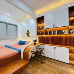 Bán căn nhà 48m2 hẻm Trần Quốc Thảo, Phường 6, Q 3, giá 3 tỷ 550, SHR.