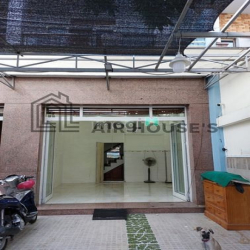 Cho thuê mặt bằng giá rẻ mặt tiền đường Thống Nhất