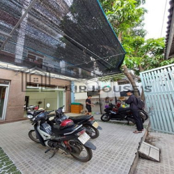 Cho thuê mặt bằng giá rẻ mặt tiền đường Thống Nhất