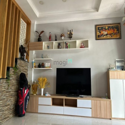 Bán nhà phố Lake View đối diện hồ siêu đẹp giá rẻ