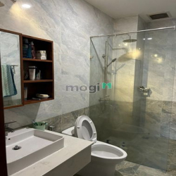 Bán nhà phố Lake View đối diện hồ siêu đẹp giá rẻ