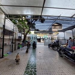 Cho thuê mặt bằng giá rẻ mặt tiền đường Thống Nhất