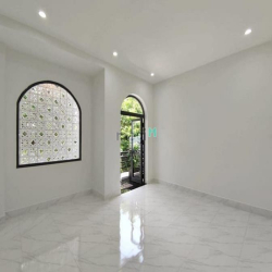 Bán gấp nhà giá 3ty220 ở đường Đào Duy Anh, P9, Phú Nhuận, SHR