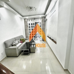 Nhà Phố 2PN Sau Lưng METRO Q2 Gía Rẻ Gần Chợ Full Nội Thất Vào Ở Ngay