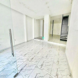 Mặt tiền ngang 6m đường Võ Văn Tần, Quận 3 giá 48tr/th