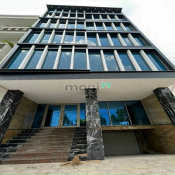 Nhà 5 lầu diện tích rộng mặt tiền đại lộ Võ Văn Kiệt, Cần Thơ - 54 tỷ
