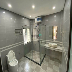 Bán nhà Sài Đồng Long Biên 42m2 4 tầng 3 bước ra hồ Điều Hòa giá 3,45T