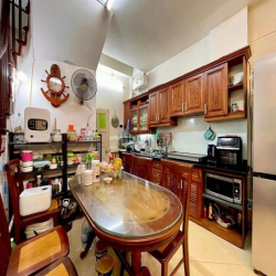 Bán Nhà Quốc Tử Giám, Đống Đa, Ô Tô Đỗ, 57m2 5T MT4.2m, Giá 4.85 tỷ