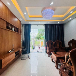 Cho thuê nhà mới đẹp gần tu viện khánh an Q12