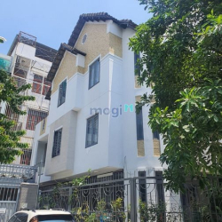 Chính chủ cần cho thuê nguyên căn 2 mt làm vp, Tân Phú, Bình Tân