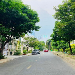 Bán đất compound RiverMark Trần Não Quận 2, DT 300m2 giá chỉ 75 tỷ