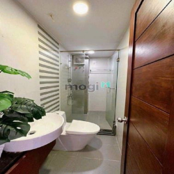 CHDV Khu Nguyên Hồng, Hẻm Xe Hơi, 56M2, 5 Tầng, HDT 200TR/Năm, 7.5 Tỷ