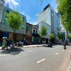 Cho thuê 3 căn MT 48-50-52 Nam Kỳ Khởi Nghĩa Quận 1. Gía 260tr/tháng