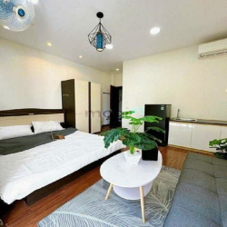 CHDV Khu Nguyên Hồng, Hẻm Xe Hơi, 56M2, 5 Tầng, HDT 200TR/Năm, 7.5 Tỷ