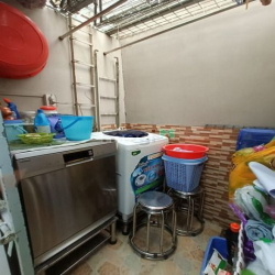 Nhà 1 trệt 1 lầu 57m2 hẻm xe tải 6m thông 1 sẹc – 3 PN, 2 WC