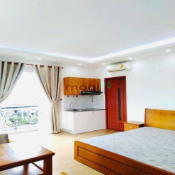 Tòa Nhà Căn Hộ Góc Hẻm Xe Hơi Lê Văn Sỹ Quận 3 Thu Nhập 2 Tỷ Mỗi Năm