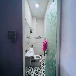 Bán nhà 3 lầu rộng (5x15) 124/60 Phan Huy ích p15 Tân Bình