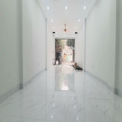Cho thuê nhà mặt phố Nguyễn Văn Huyên diện tích 30m2 x 4 tầng mt 5m