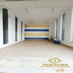 Cho thuê căn biệt thự 1 trệt 2 lầu đường N6 khu dân cư D2D, Biên Hòa