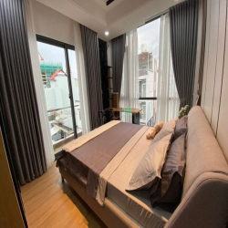 Gấp bán ! Nhà đẹp 5 tầng Nguyễn Văn Trỗi, Phú Nhuận 60m2 chỉ 8,25 tỷ