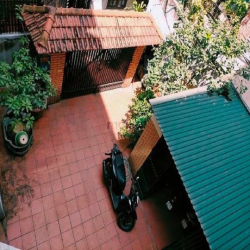Chính chủ bán Biệt Thự phố Giảng Võ, 3 Mặt thoáng, Ô Tô, giá 20 tỷ