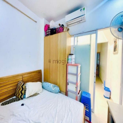 Bán nhà Trung Tâm Quận 10, 40m², 2 lầu, hẻm 6m chỉ hơn 6 tỷ