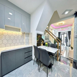 Chủ cần bán gấp giá 2ty660 còn TL nhà MT đường Phan Văn Trị P10 GV 1TR