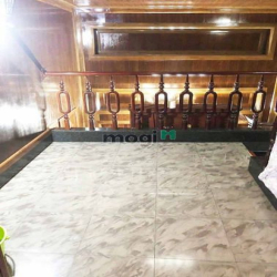 Sát Quận 1. 25m2. 3 Tầng. Phong cách Châu Âu. Tiện làm Căn Hộ Dịch Vụ