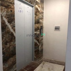 8T thang máy ôtô đỗ Phố Thái Thịnh Đống Đa 33m MT5,5m giá 8.3 tỷ.