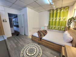 View Đẹp - Căn Penthouse Full Nội Thất Có Ban Công Riêng Tại Đặng Dung