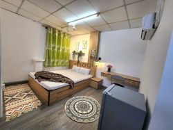 View Đẹp - Căn Penthouse Full Nội Thất Có Ban Công Riêng Tại Đặng Dung