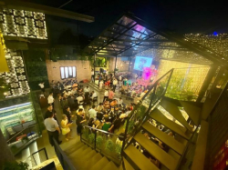 Cho thuê nhà Nguyễn Văn Đậu DTSD 558M2 ( 8X37)