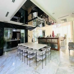 Bán Biệt Thự Thảo Điền DT 871m2 có hồ bơi siêu đẹp giá 150 tỷ alo eNhi