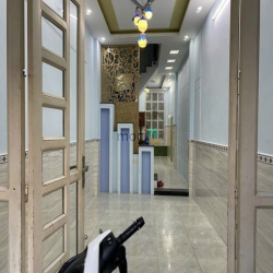 Chủ cần tiền bán gấp căn nhà Phạm Văn Chí 62m2 Giá 1ty190tr
