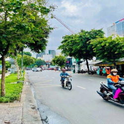 Siêu hiếm! 35 tỷ giảm 30 tỷ mặt tiền Nguyễn Đình Chiểu Quận 3. DT 5,2x