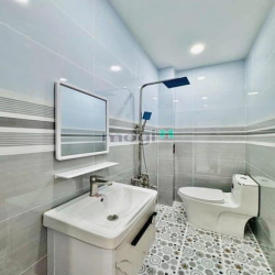 Bán gấp nhà trả nợ ở Đ. Lê Quang Định, Bình Thạnh, 56m2, 2tỷ470tr, SHR