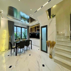 Cô Hạnh bán gấp nhà Lê Văn Sỹ, quận 3, 65m2, giá 3 tỷ 170, sổ hồng sẵn