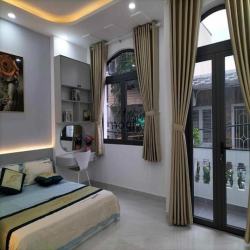 F15 - TÂN BÌNH – Xe hơi đỗ cửa – 75m2, BIỆT THỰ 4 tầng đẹp lộng lẫy