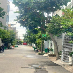 Bán đất mặt tiền đường 41 Gò Cát, phường Phú Hữu , quận 9 - DT :62m2