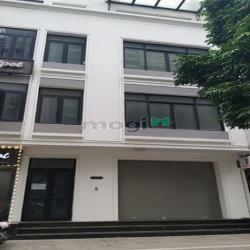 Cho thuê nhà Hàm Nghi, 95mx 5T, 45 triệu/tháng làm văn phòng