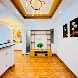 Bán nhà đẹp sau lưng căn mặt tiền rộng (5x11,5) 286/11 Thống Nhất Gò V